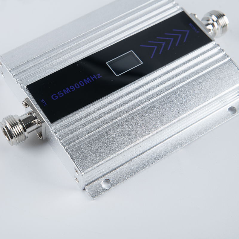 新密家用单频手机信号增强器100㎡